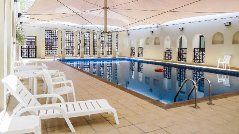 swimming pool